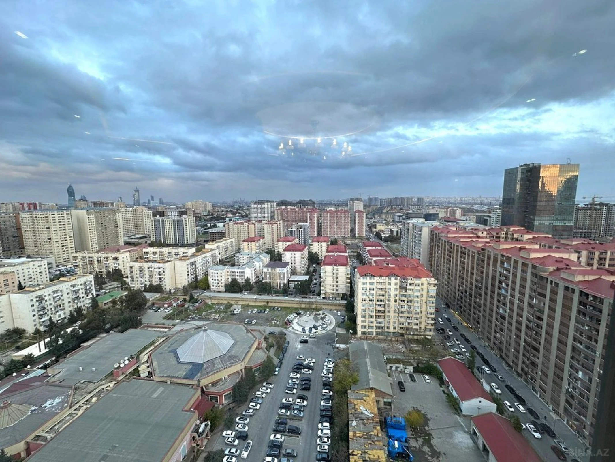 Satılır 4 otaqlı mənzil 191 m²