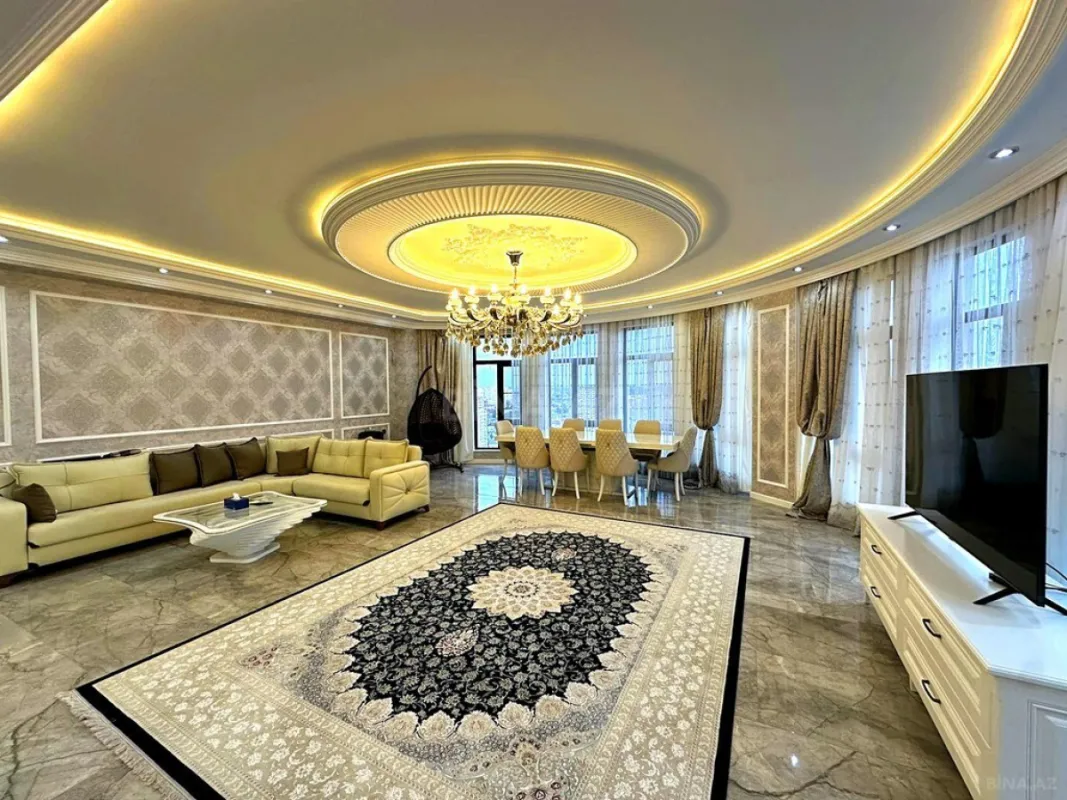 Satılır 4 otaqlı mənzil 191 m²
