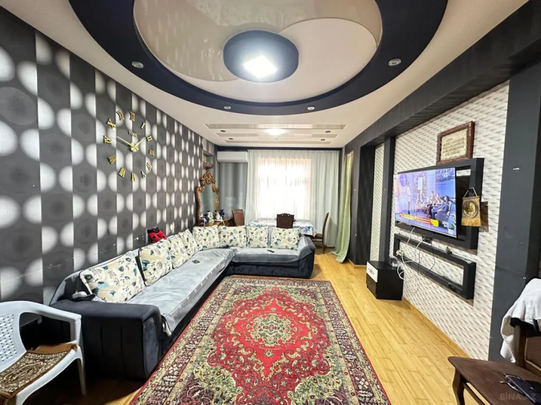 Satılır 4 otaqlı mənzil 120 m²