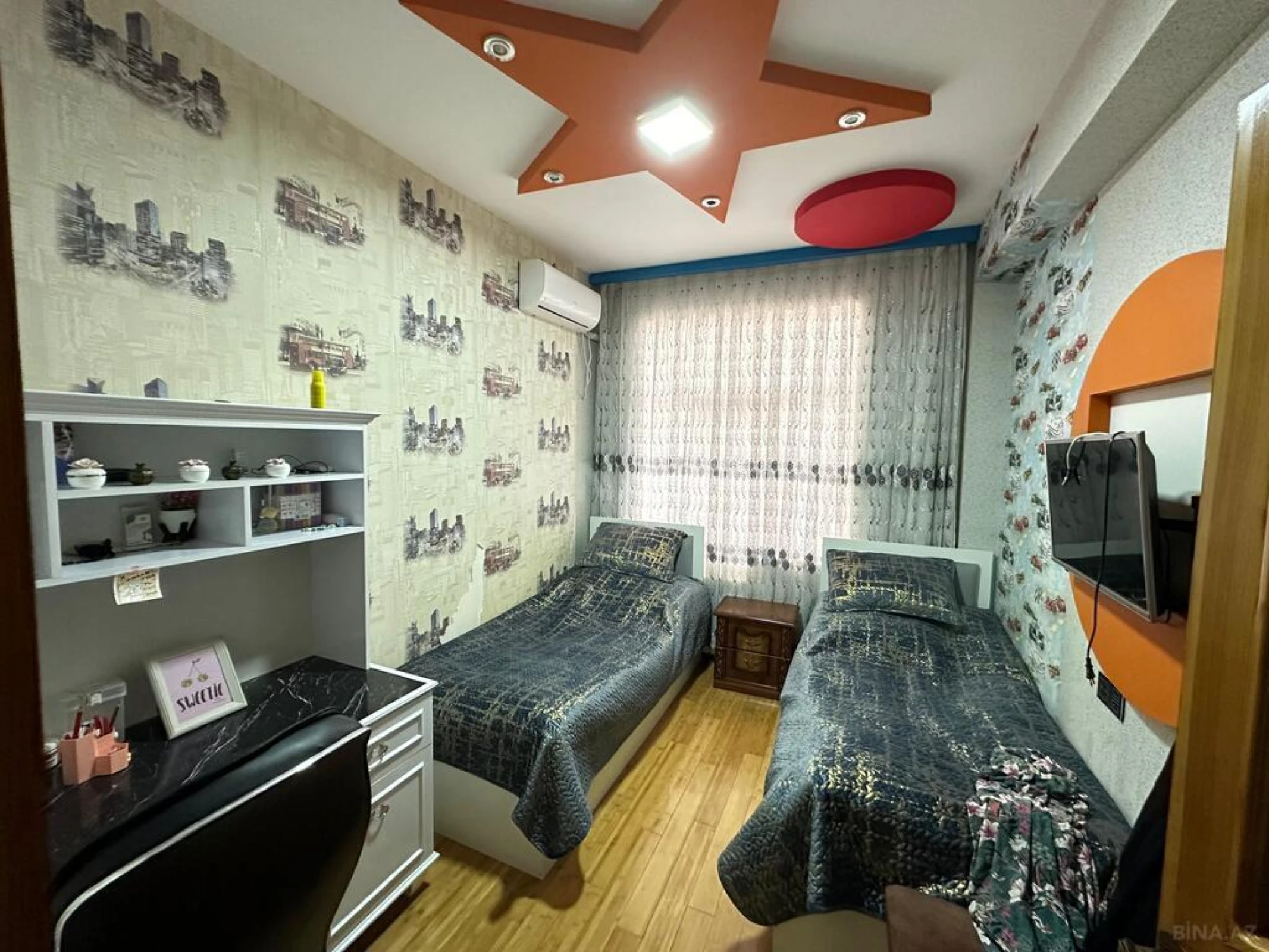 Satılır 4 otaqlı mənzil 120 m²