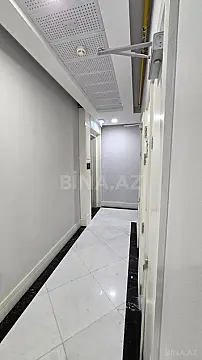 Satılır 4 otaqlı mənzil 145 m²