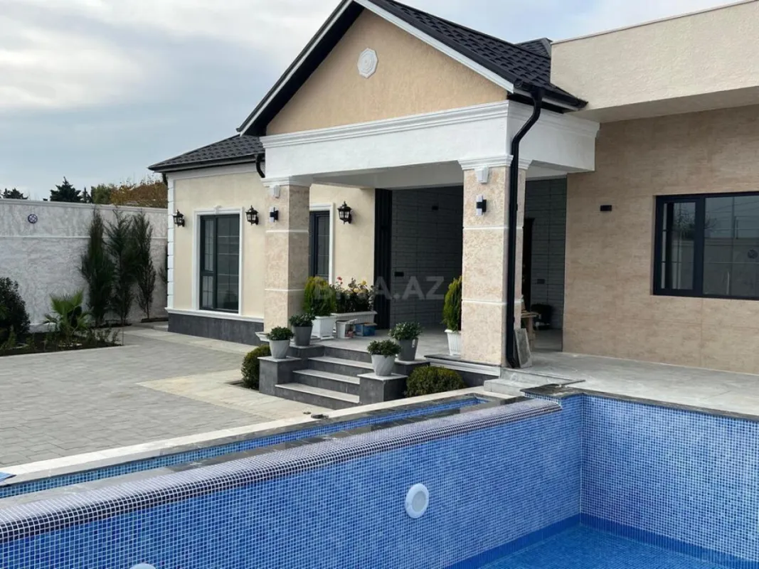 Satılır 4 otaqlı həyət evi 165 m²