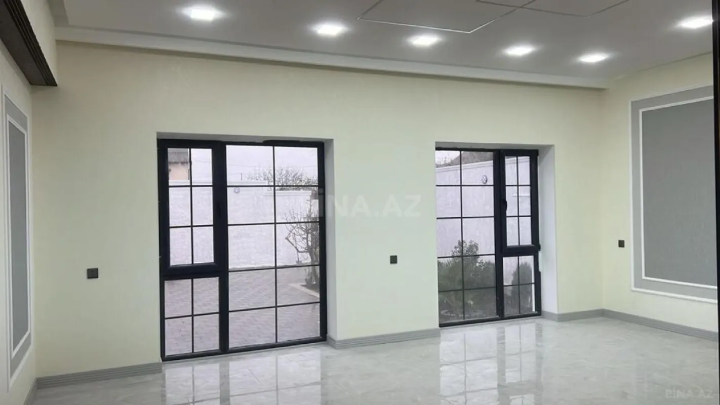 Satılır 4 otaqlı həyət evi 165 m²