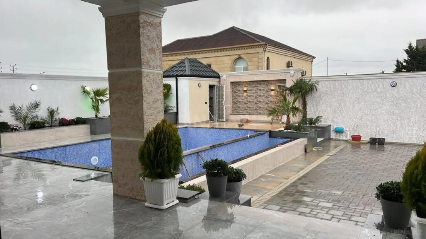 Satılır 4 otaqlı həyət evi 165 m²