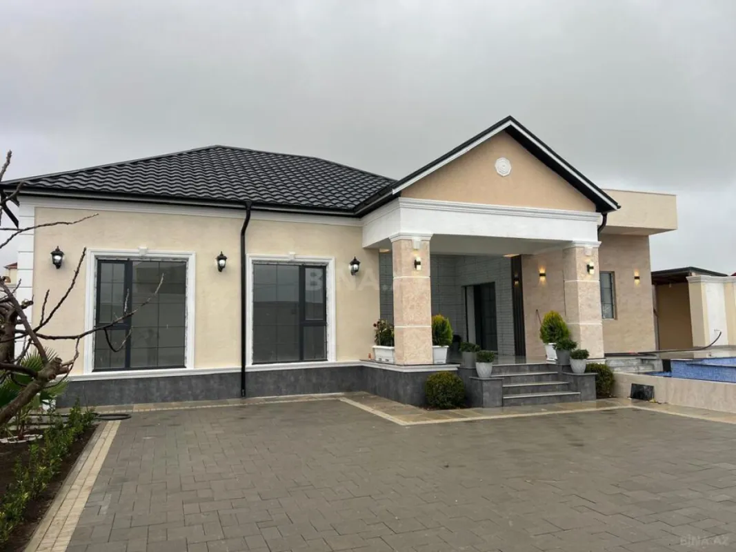 Satılır 4 otaqlı həyət evi 165 m²