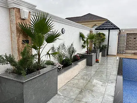 Satılır 4 otaqlı həyət evi 165 m²