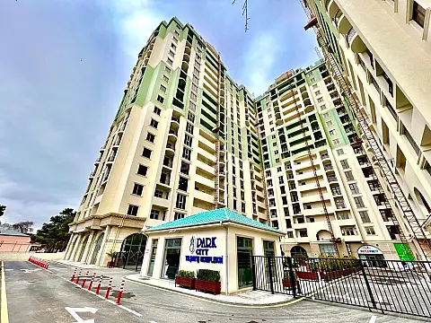 Satılır obyekt 140 m²