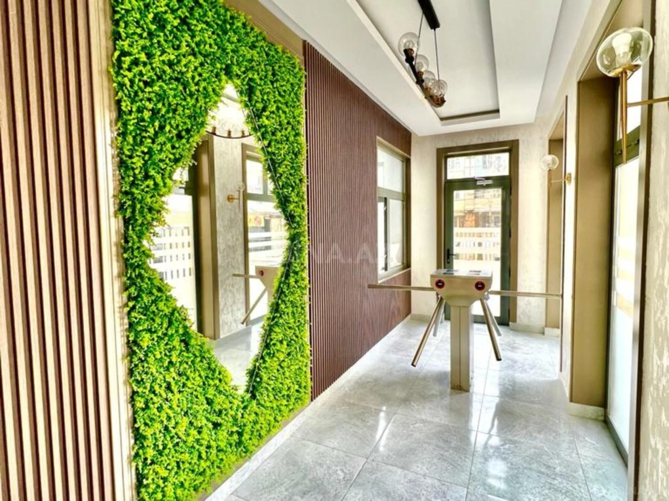 Satılır obyekt 140 m²