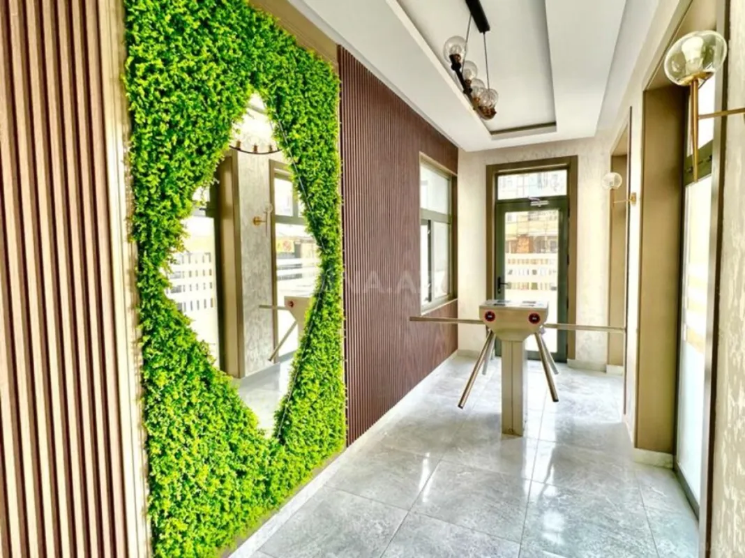 Satılır obyekt 140 m²