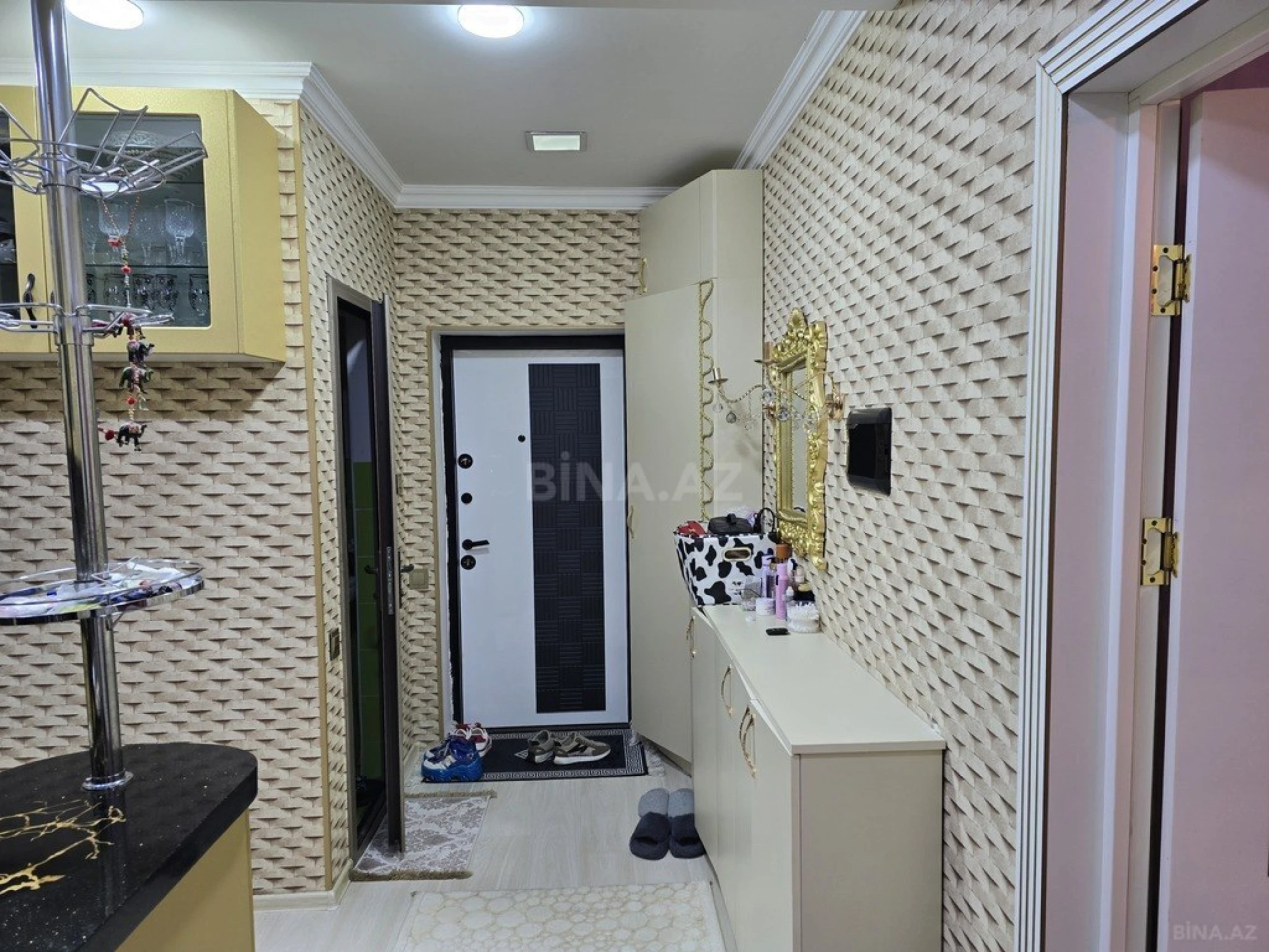 Satılır 2 otaqlı mənzil 54 m²