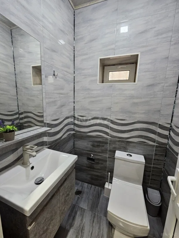 Satılır 4 otaqlı həyət evi 160 m²