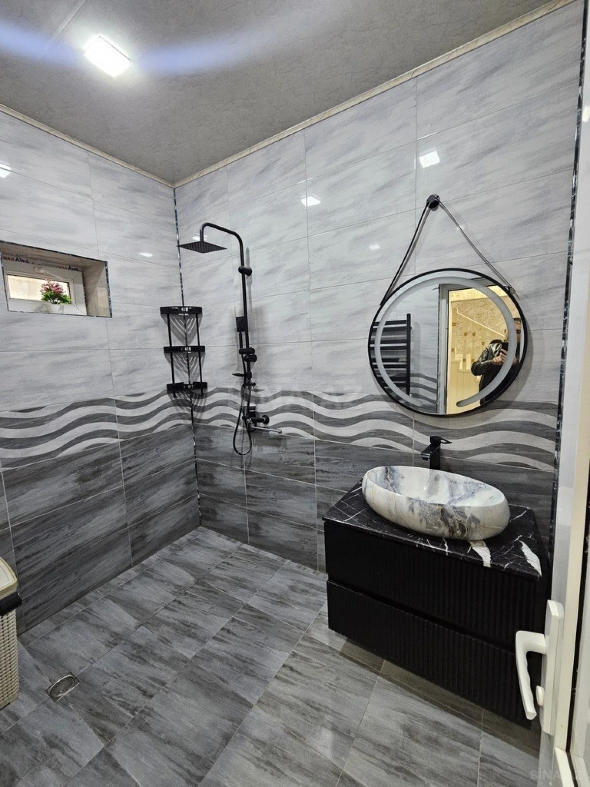 Satılır 4 otaqlı həyət evi 160 m²