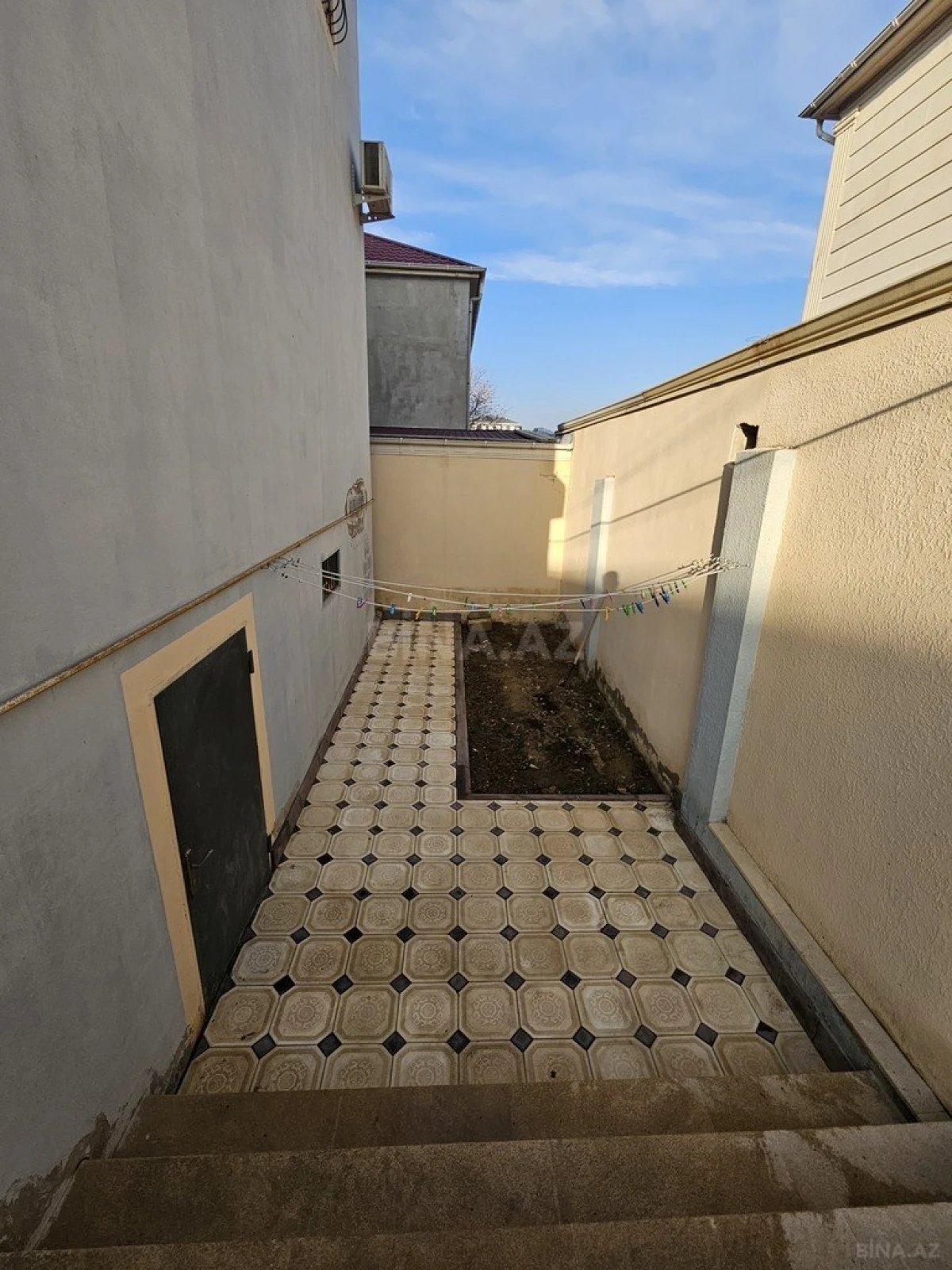 Satılır 4 otaqlı həyət evi 160 m²