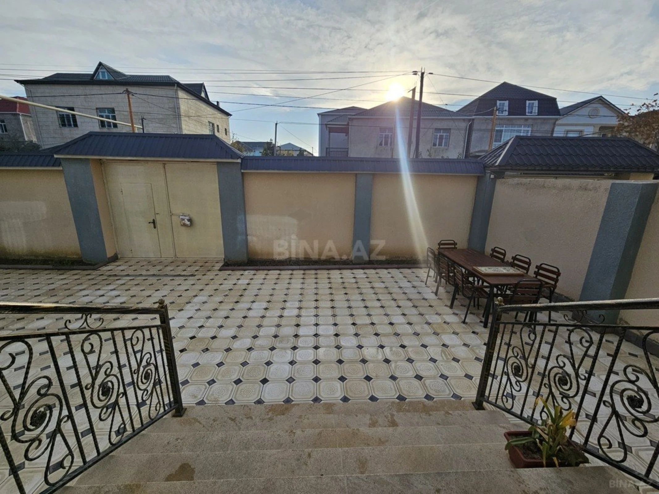 Satılır 4 otaqlı həyət evi 160 m²