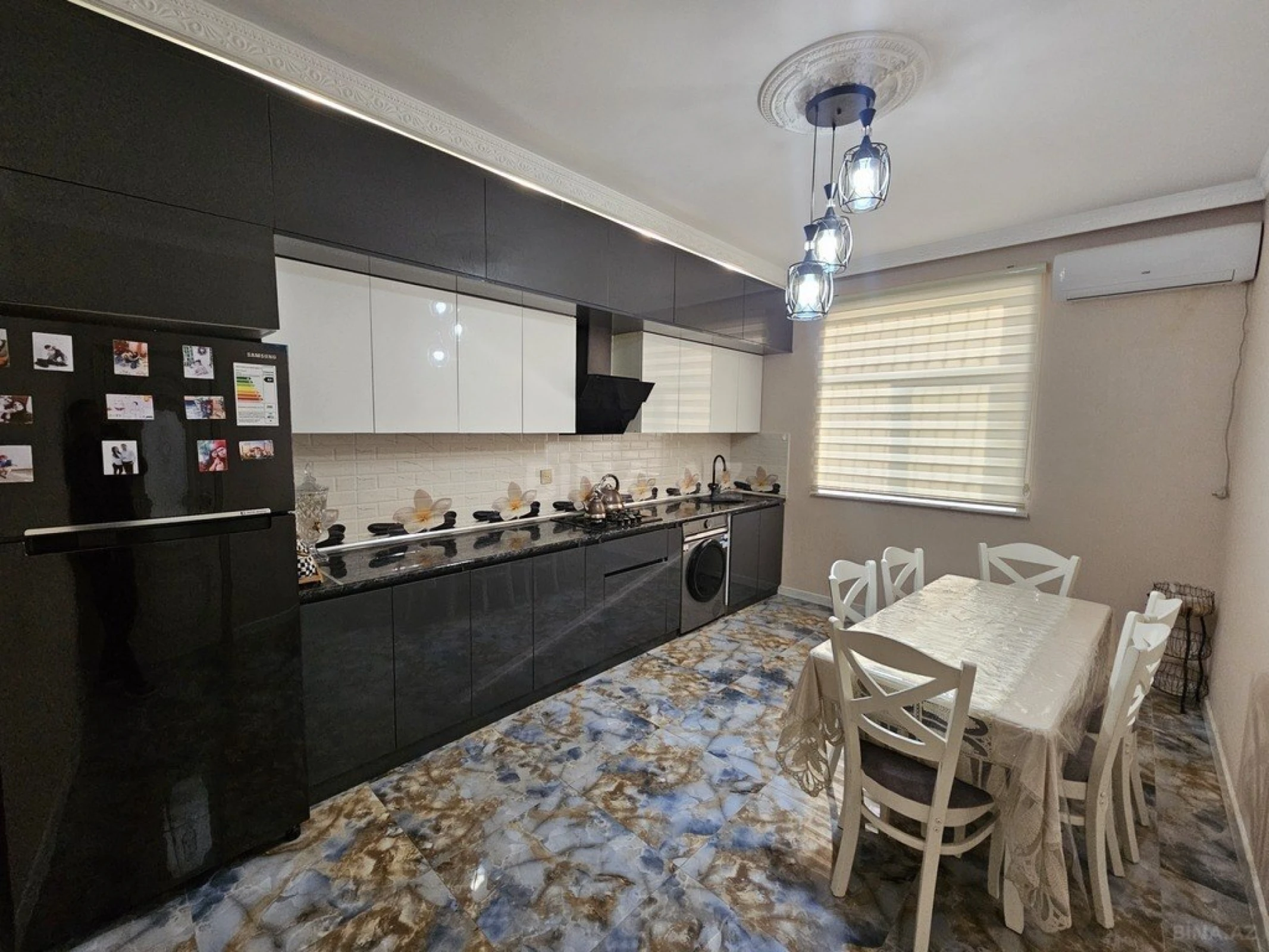 Satılır 4 otaqlı həyət evi 160 m²