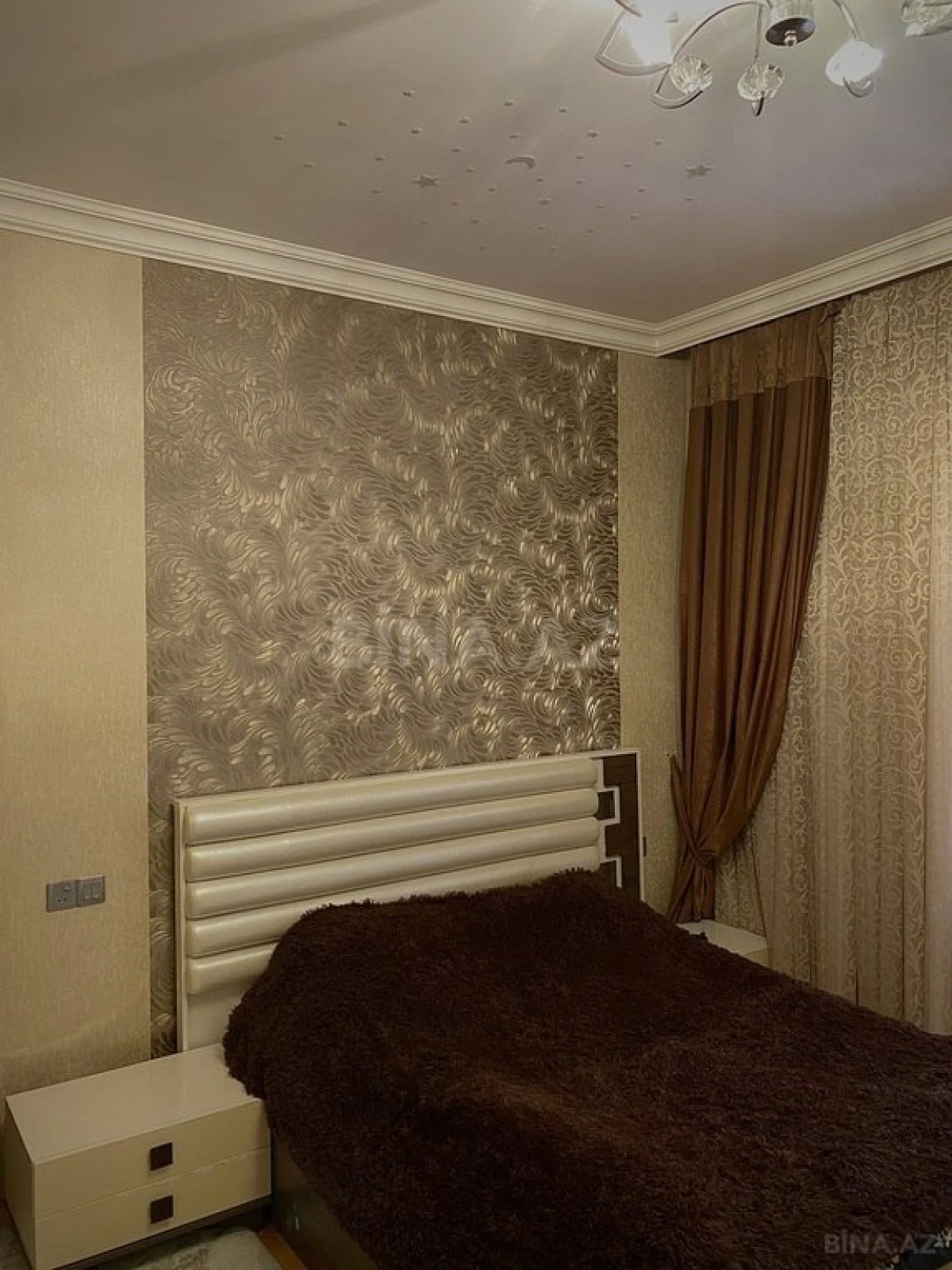 Kirayə verilir 6 otaqlı həyət evi 300 m²