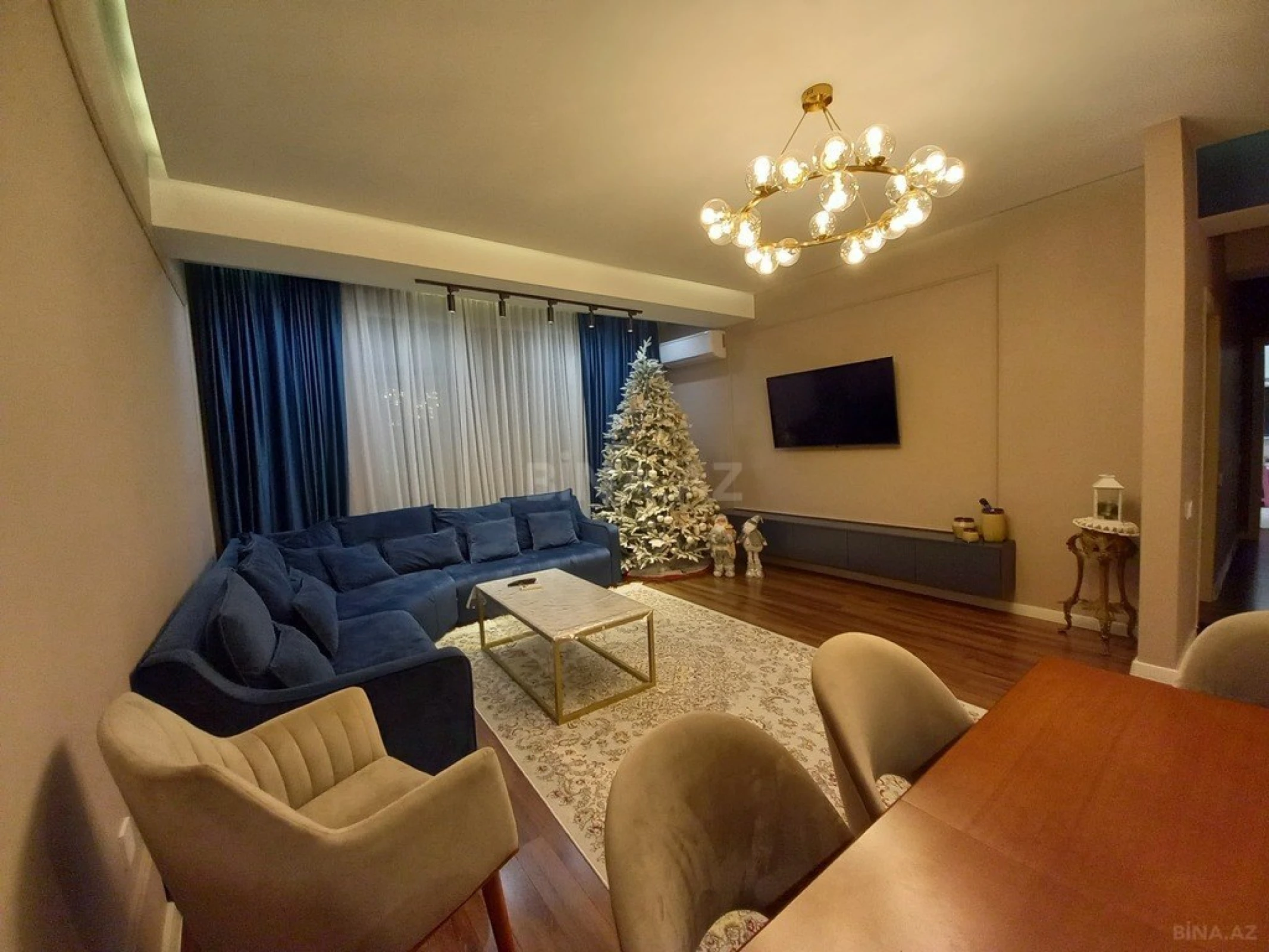 Satılır 3 otaqlı mənzil 117 m²