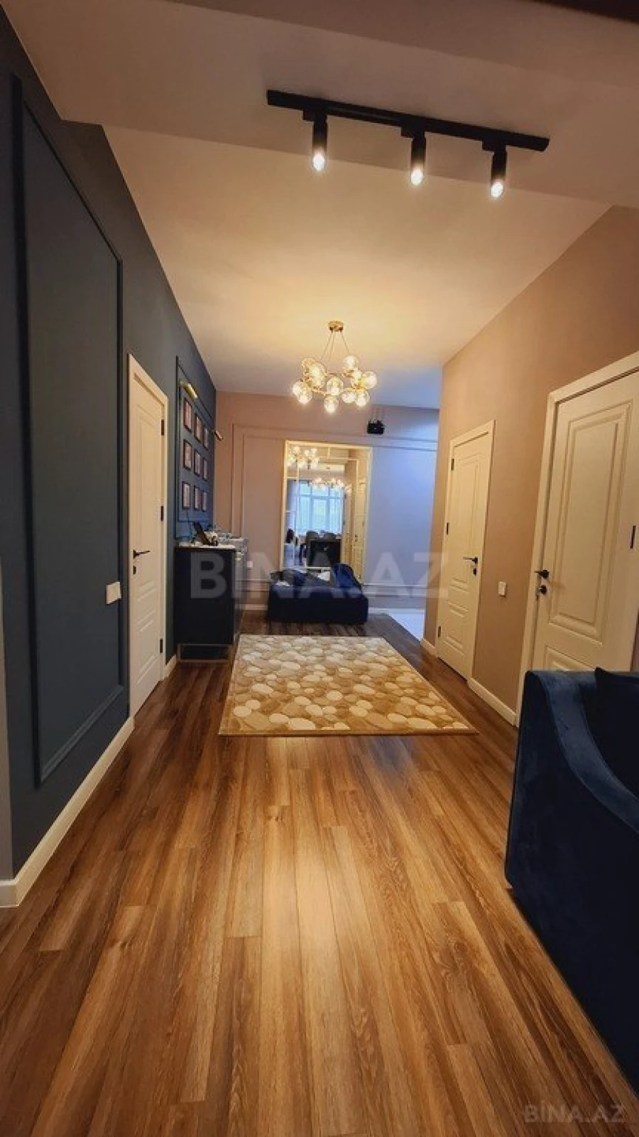 Satılır 3 otaqlı mənzil 117 m²