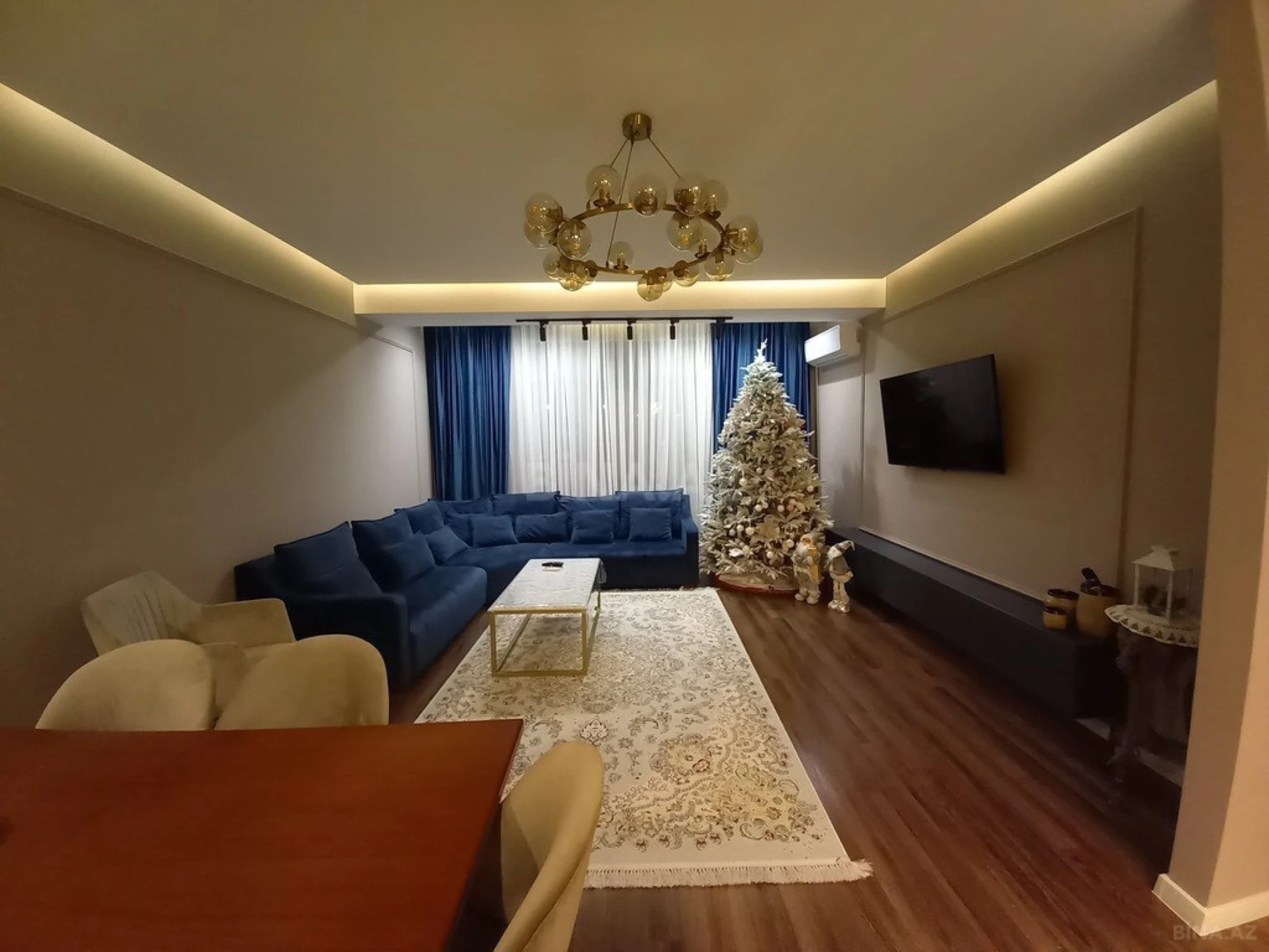 Satılır 3 otaqlı mənzil 117 m²