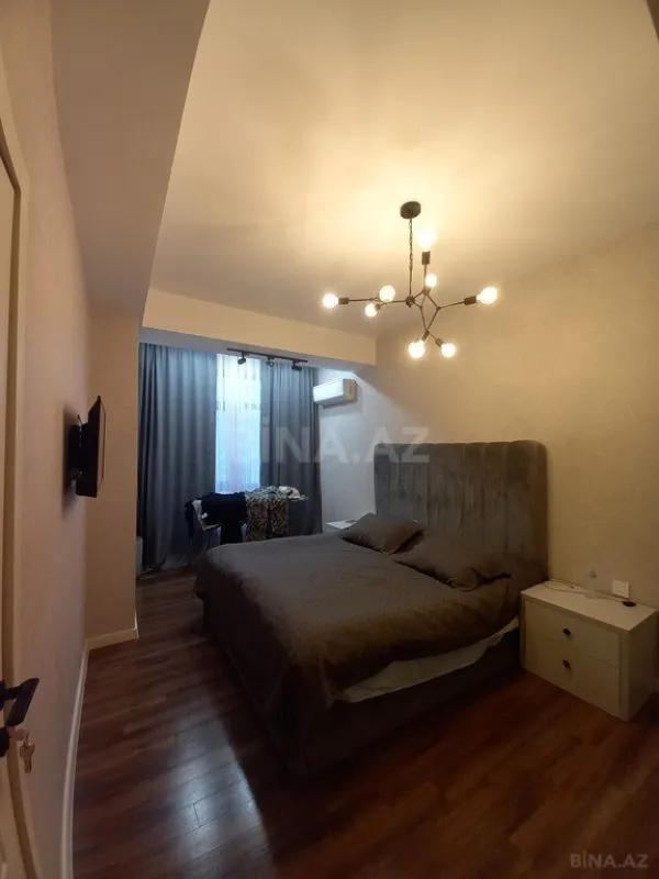 Satılır 3 otaqlı mənzil 117 m²