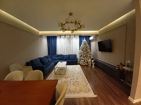 Satılır 3 otaqlı mənzil 117 m²