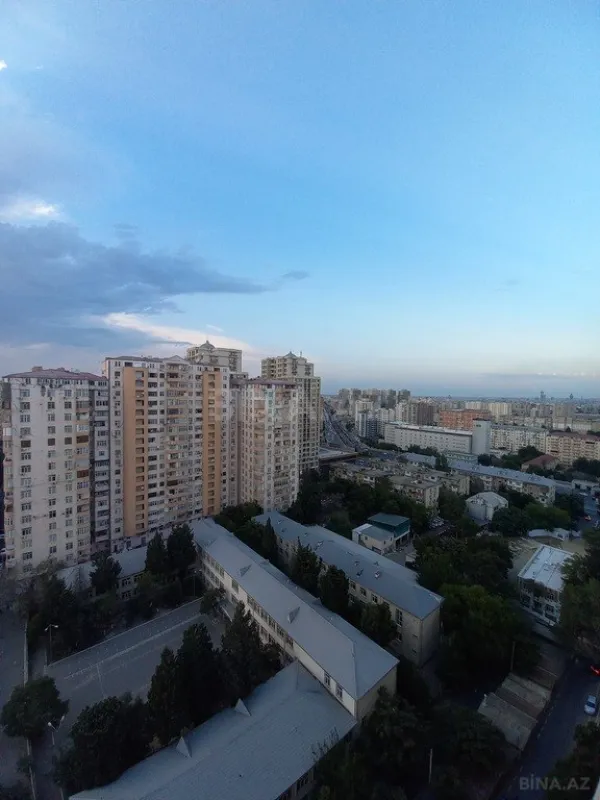 Satılır 3 otaqlı mənzil 117 m²