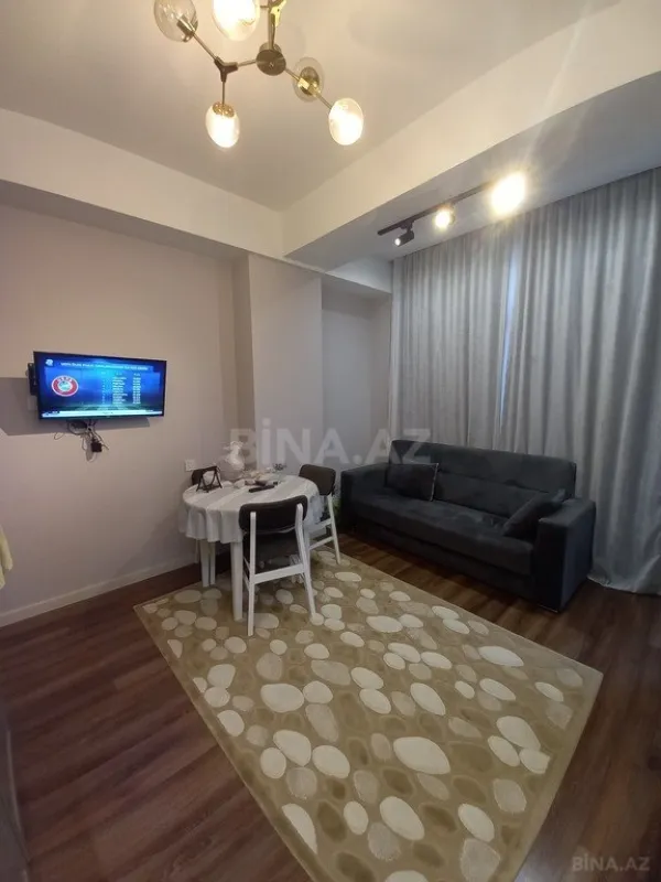 Satılır 3 otaqlı mənzil 117 m²