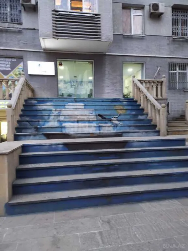 Satılır obyekt 70 m²