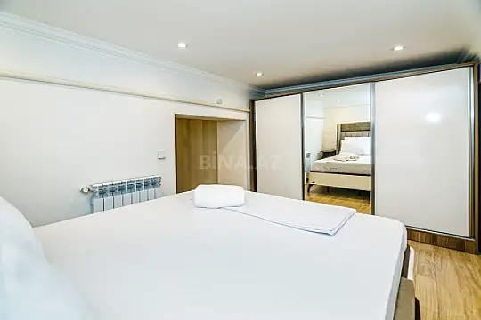 Kirayə verilir 2 otaqlı mənzil 45 m²