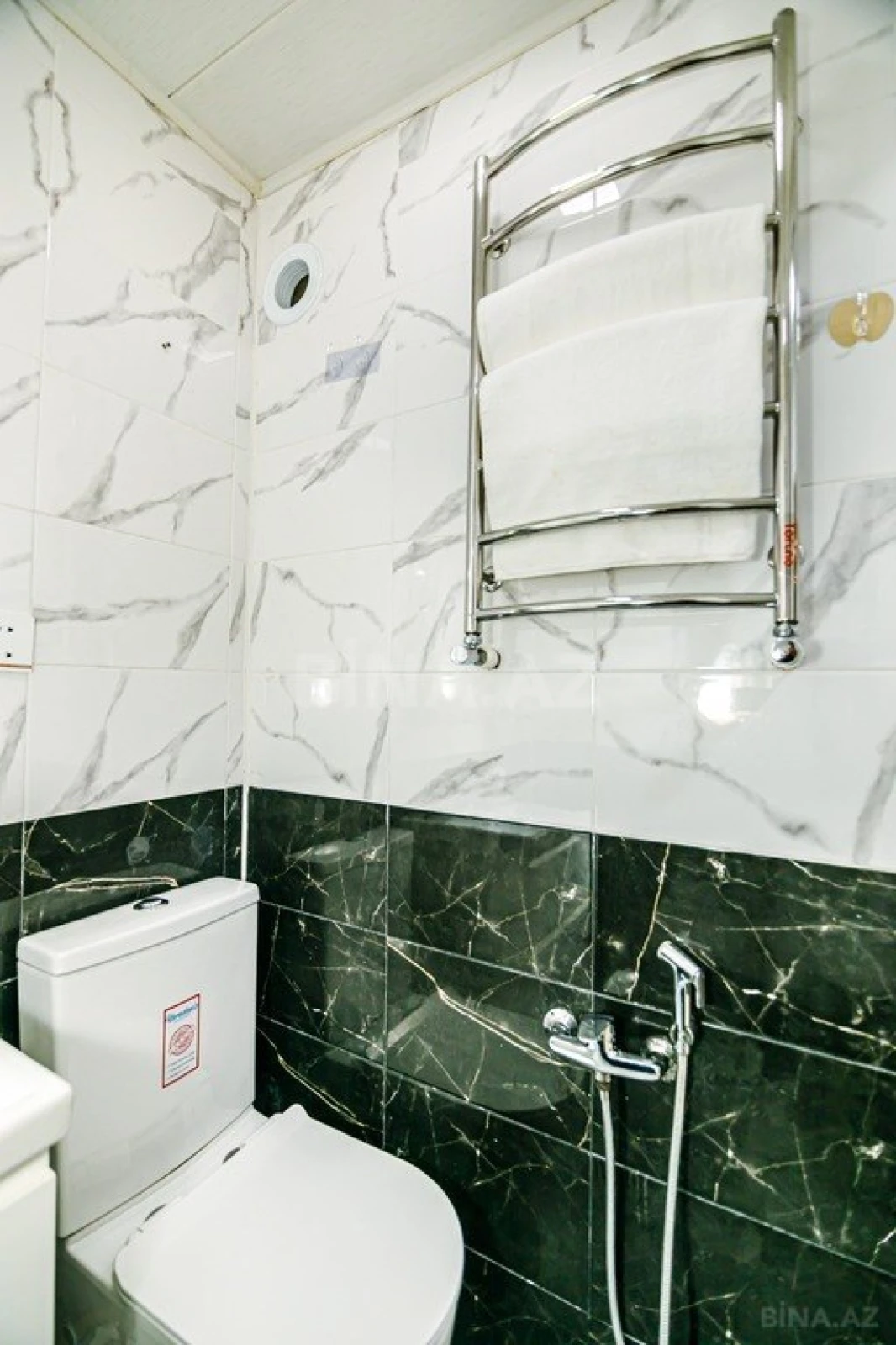 Kirayə verilir 2 otaqlı mənzil 45 m²