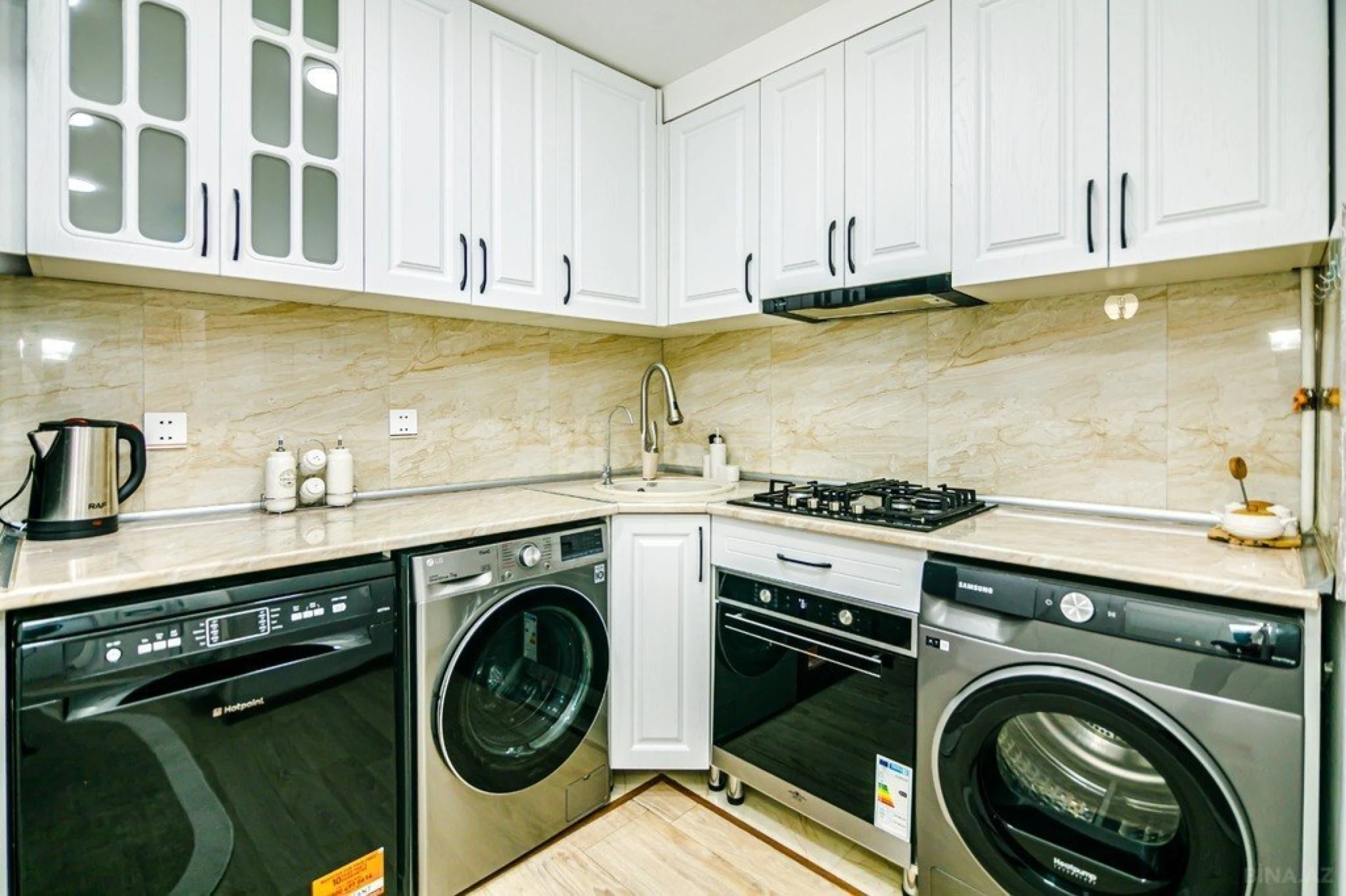 Kirayə verilir 2 otaqlı mənzil 45 m²