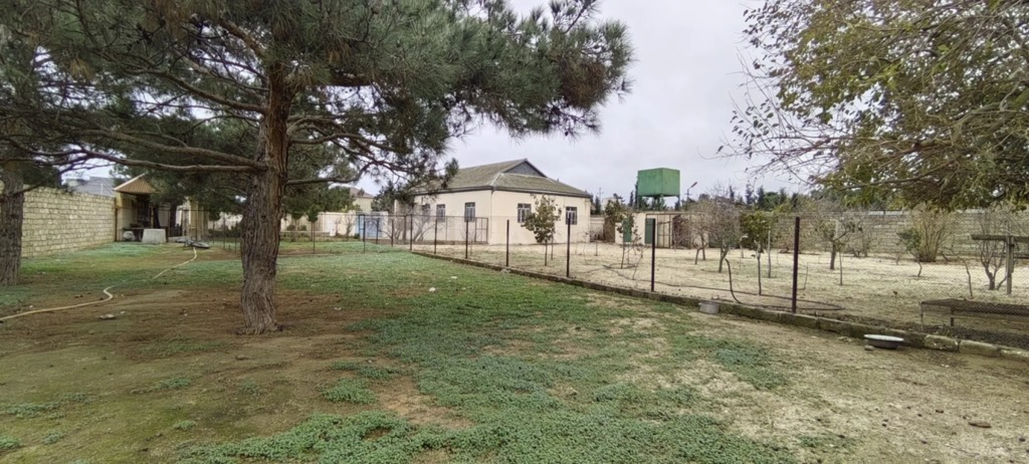 Satılır torpaq sahəsi 20 m²