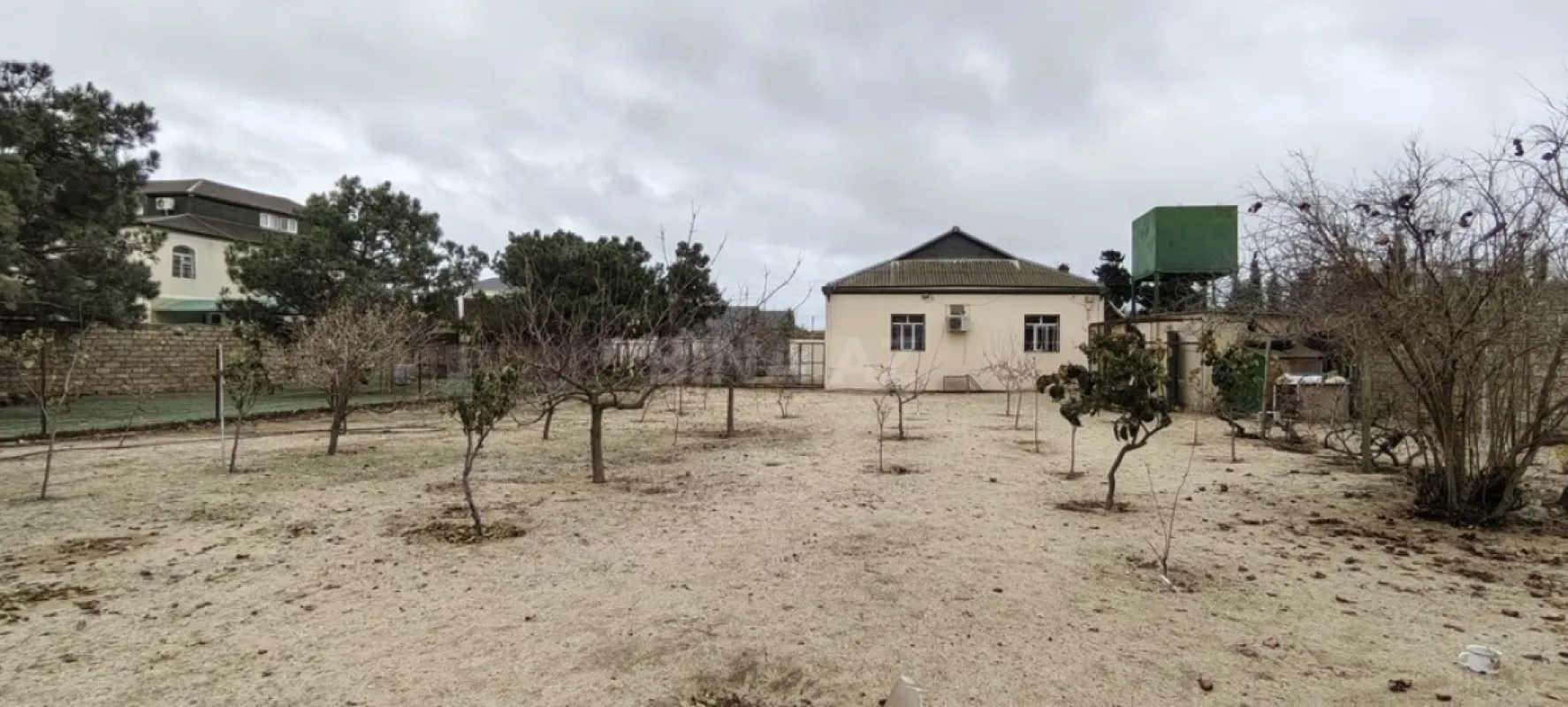 Satılır torpaq sahəsi 20 m²