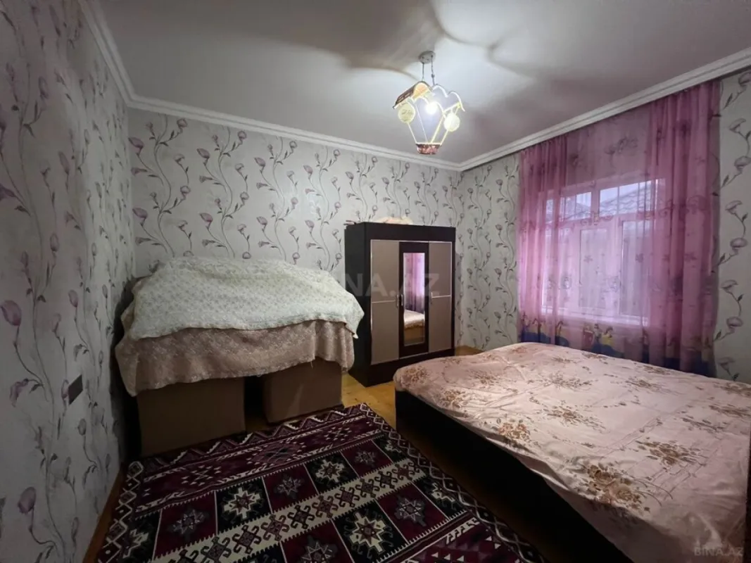 Satılır 4 otaqlı həyət evi 160 m²