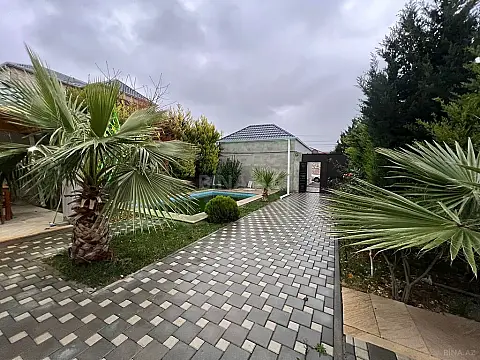 Satılır 4 otaqlı həyət evi 160 m²