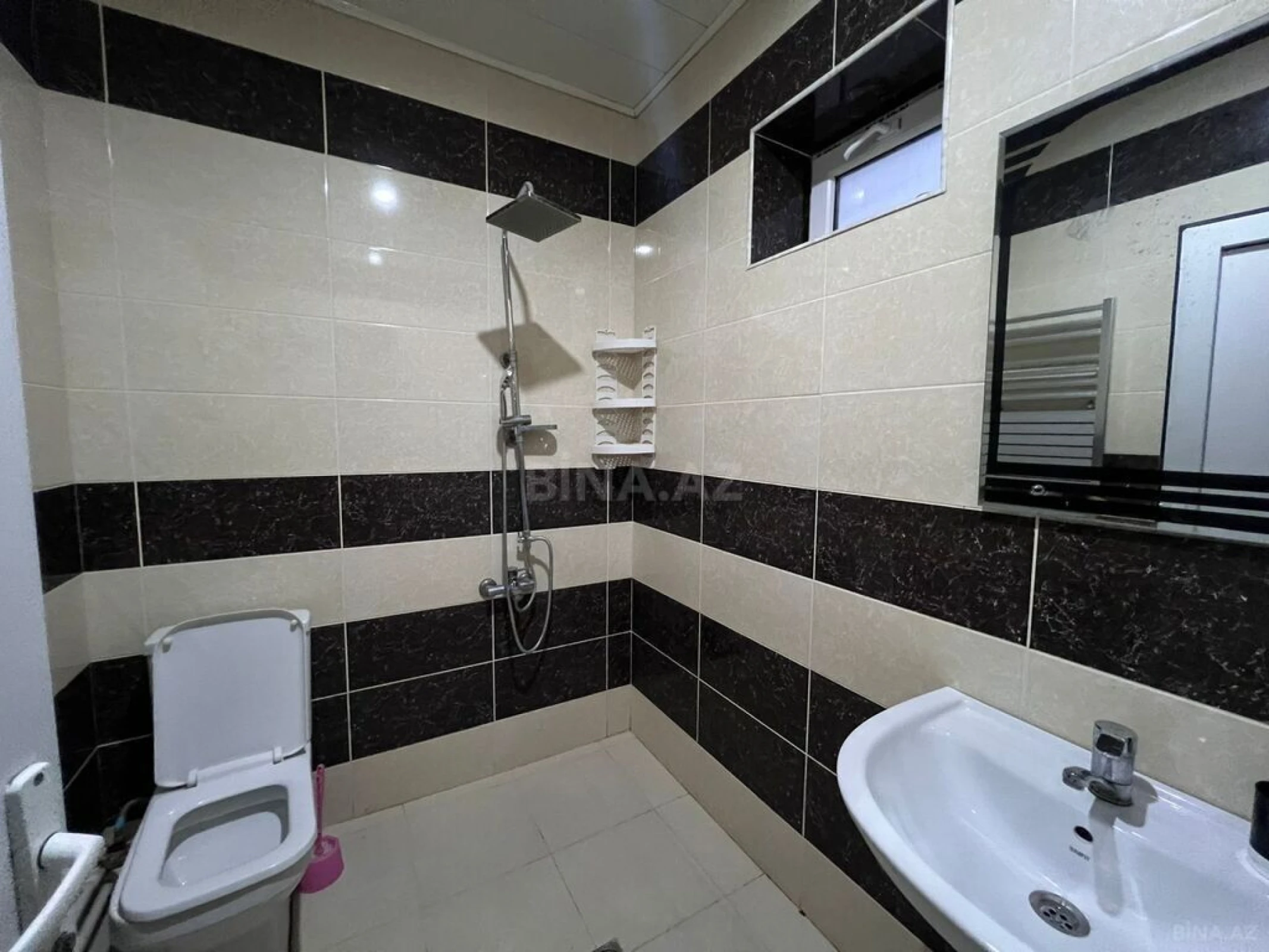 Satılır 4 otaqlı həyət evi 160 m²