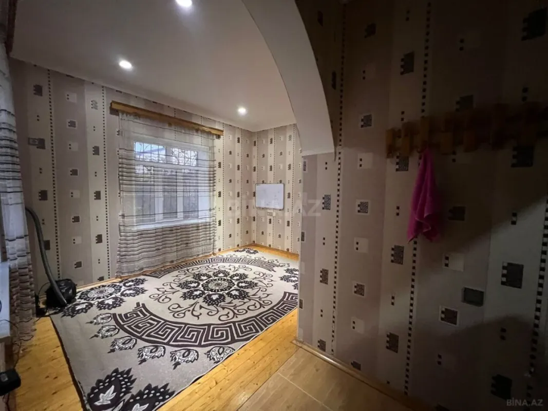 Satılır 4 otaqlı həyət evi 160 m²