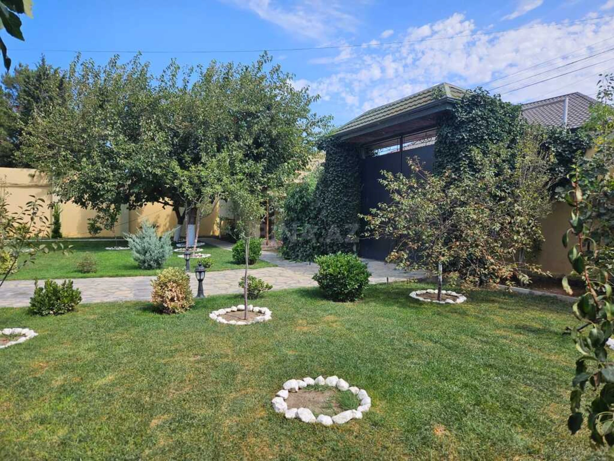 Satılır 3 otaqlı həyət evi 120 m²