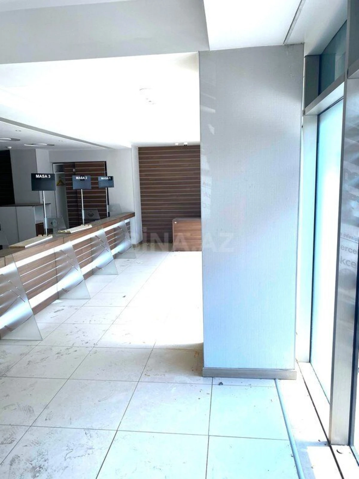 Kirayə verilir 20 otaqlı ofis 1200 m²