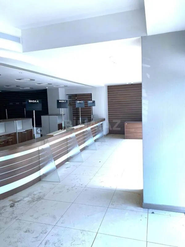 Kirayə verilir 20 otaqlı ofis 1200 m²