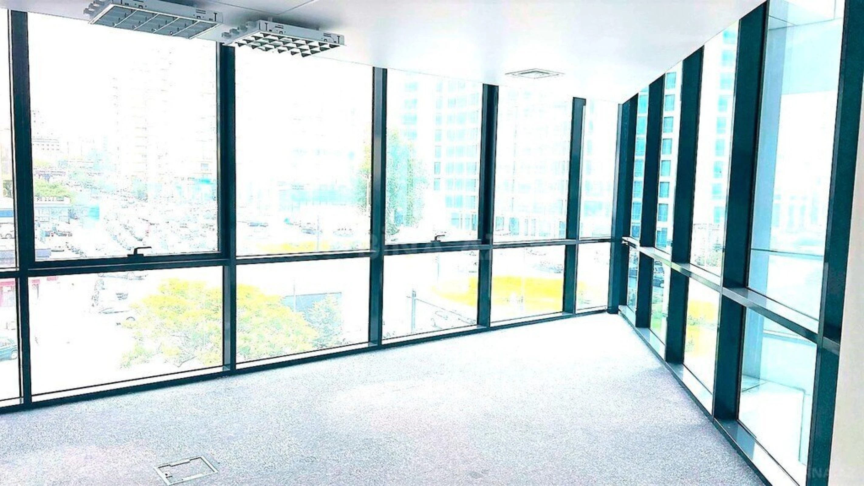 Kirayə verilir 20 otaqlı ofis 1200 m²