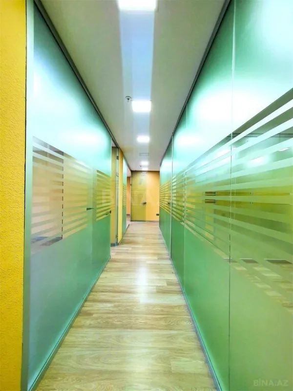 Kirayə verilir 20 otaqlı ofis 1200 m²