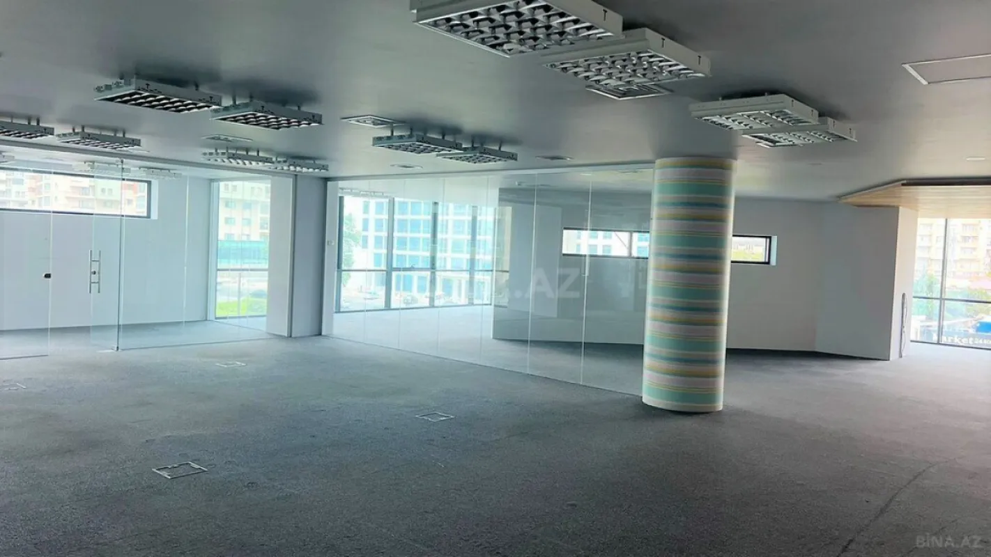 Kirayə verilir 20 otaqlı ofis 1200 m²