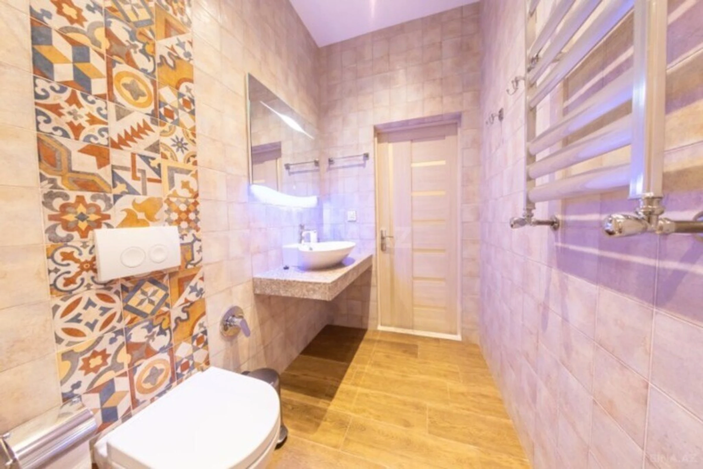 Kirayə verilir 2 otaqlı mənzil 62 m²