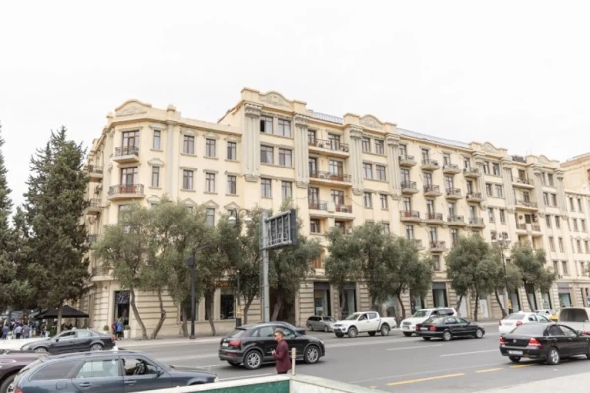 Kirayə verilir 2 otaqlı mənzil 62 m²