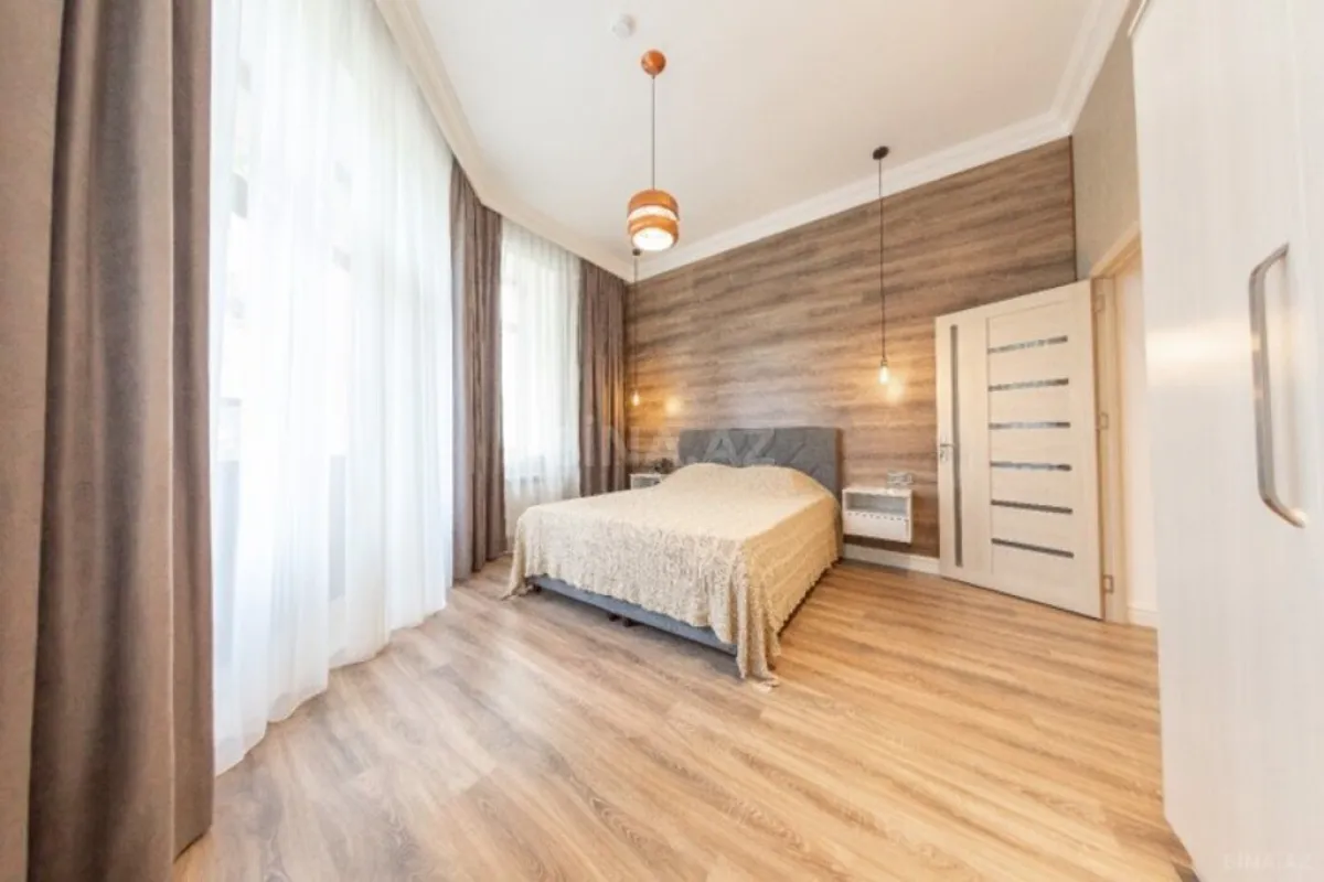 Kirayə verilir 2 otaqlı mənzil 62 m²