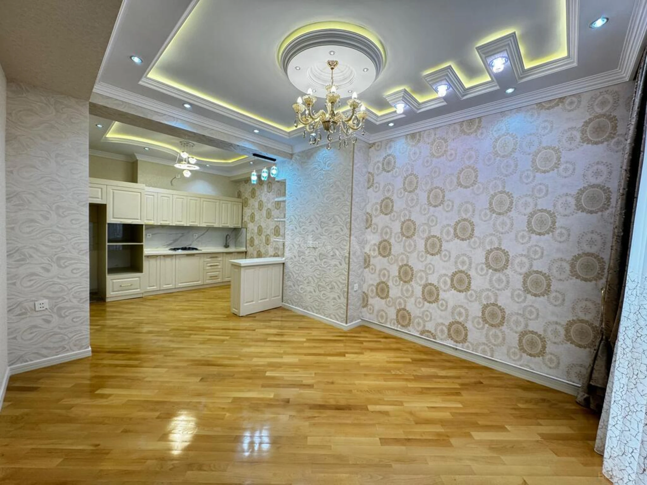 Satılır 3 otaqlı mənzil 105 m²