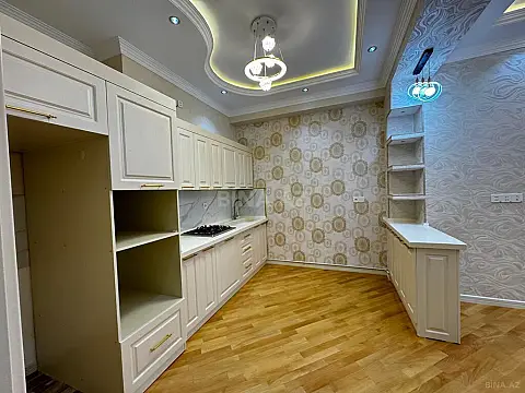 Satılır 3 otaqlı mənzil 105 m²