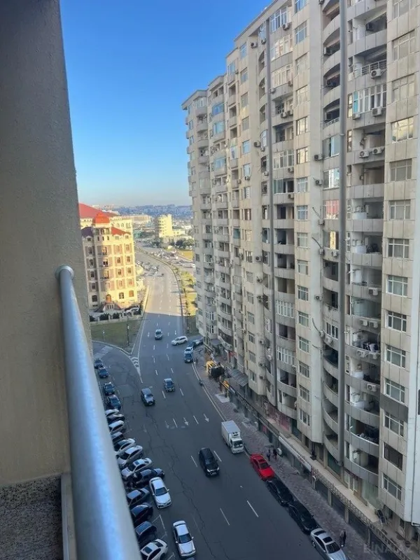 Kirayə verilir 2 otaqlı mənzil 78 m²