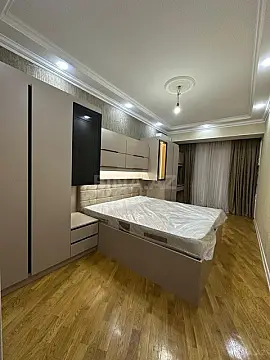 Kirayə verilir 2 otaqlı mənzil 78 m²